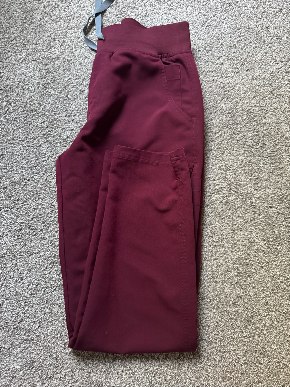 Figs Women's Straight Leg Scrub Pants - Burgundy